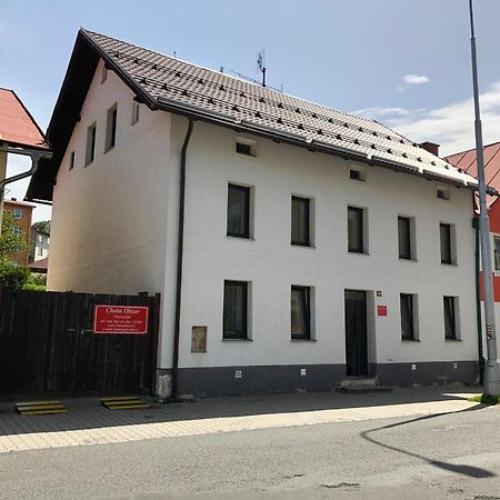Chata Obzor Zelezna Ruda Bagian luar foto